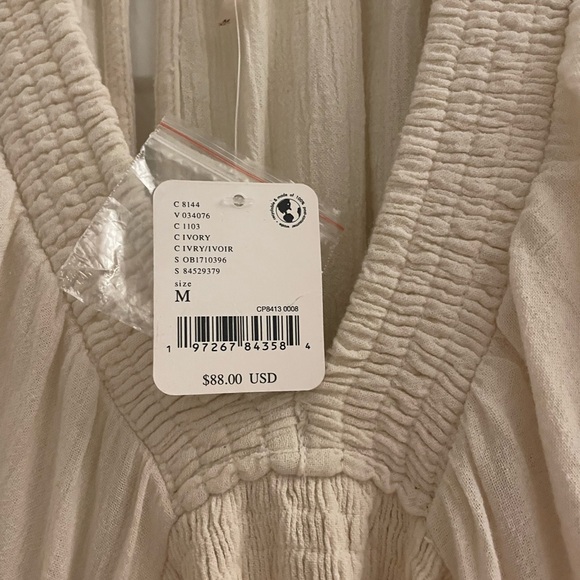 Chic Ivory V-Neck Dress - Picture 2 of 4